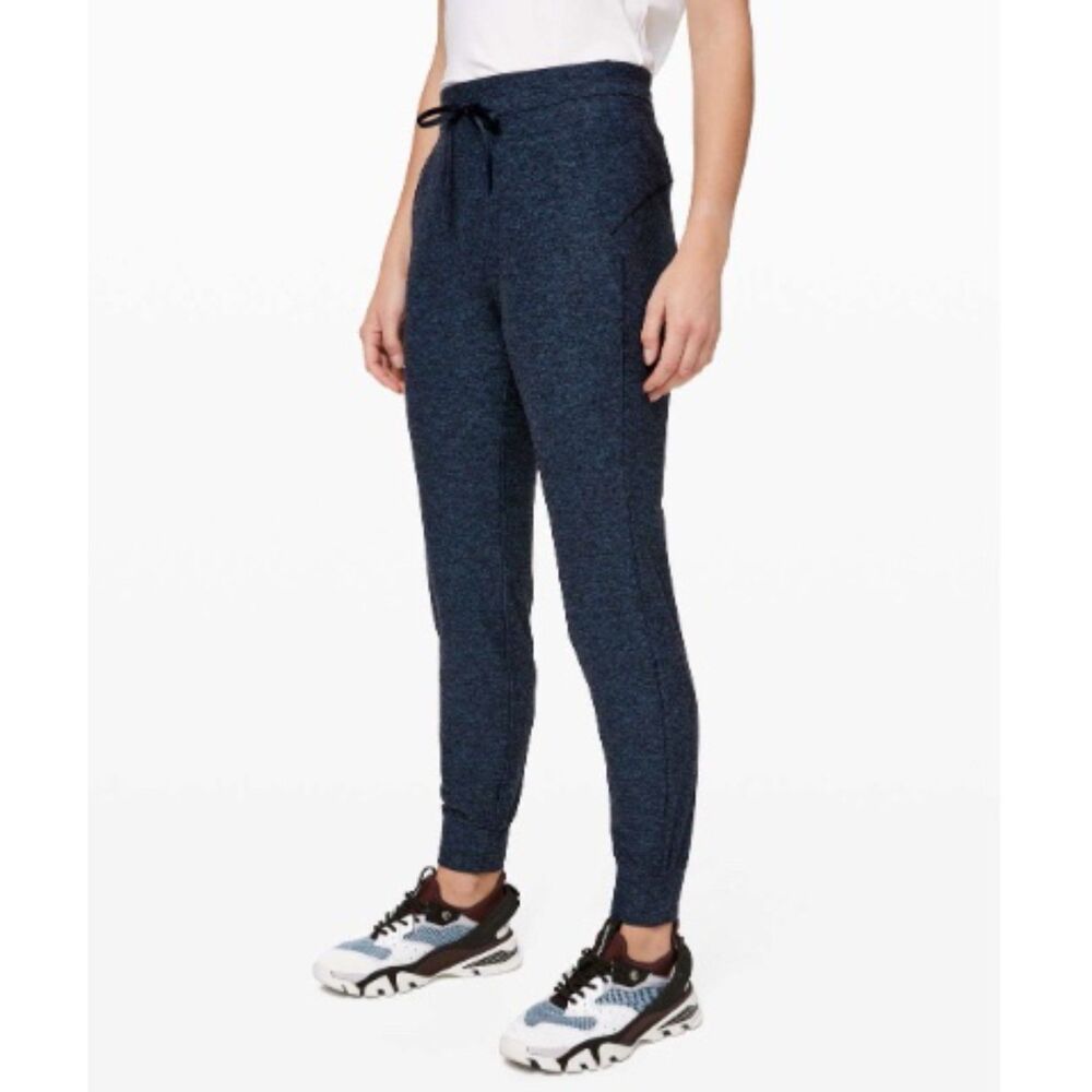 EUC Lululemon Ready to Rulu Jogger 29" Heathered True Navy / Black